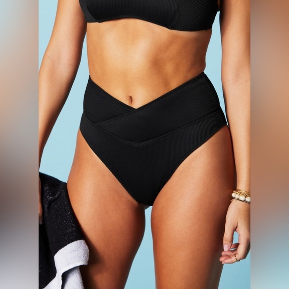 Fabletics Black Bikini Size small - Picture 3 of 11